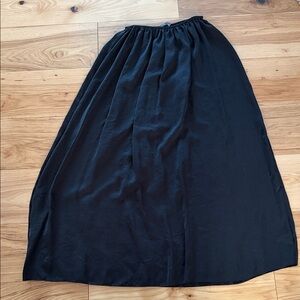 Zara Classic Black A-Line Skirt